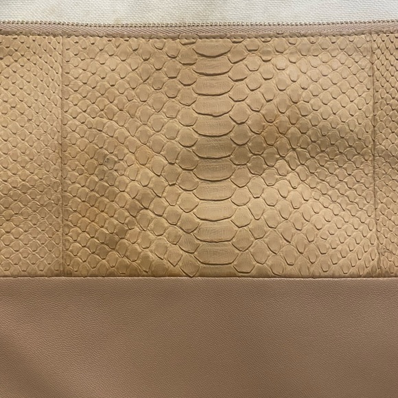 Celine authentic python leather clutch. RARE - Picture 10 of 16